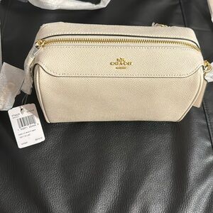 Brand New Coach Outlet Bag with coin Wallet included. Tags still attached!